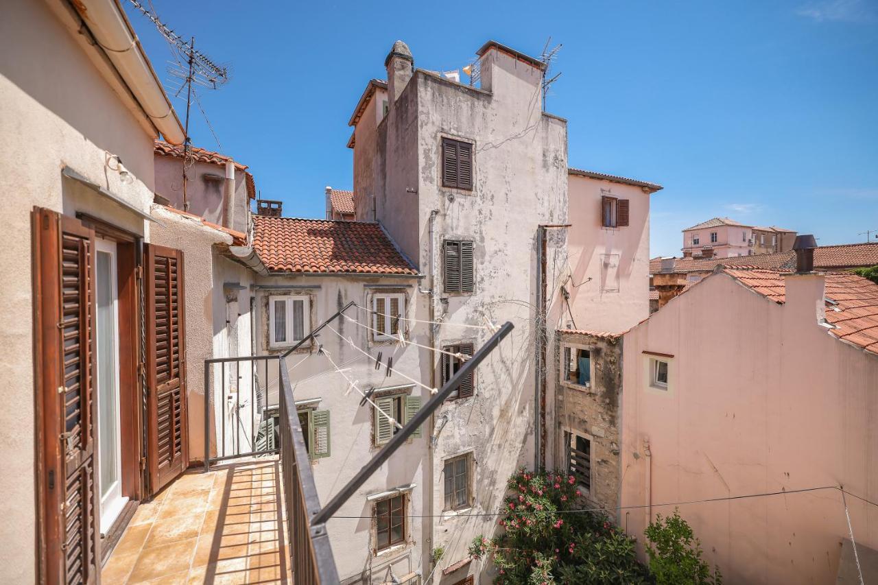 Two Bedroom Apartment In City Center Igor Zadar Buitenkant foto