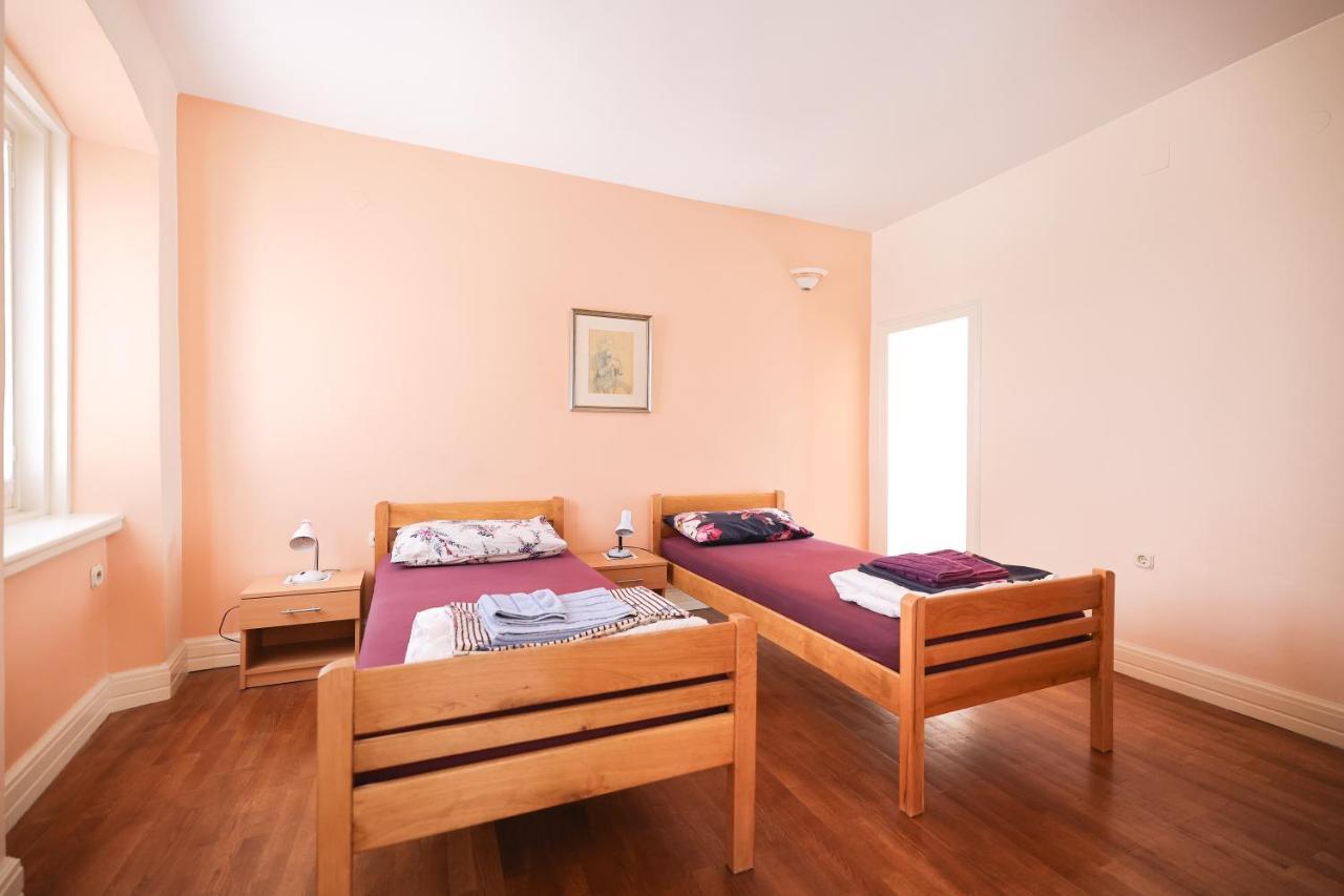 Two Bedroom Apartment In City Center Igor Zadar Buitenkant foto