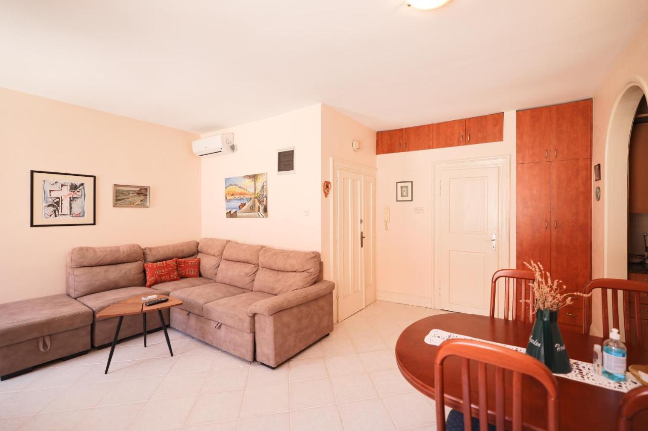 Two Bedroom Apartment In City Center Igor Zadar Buitenkant foto